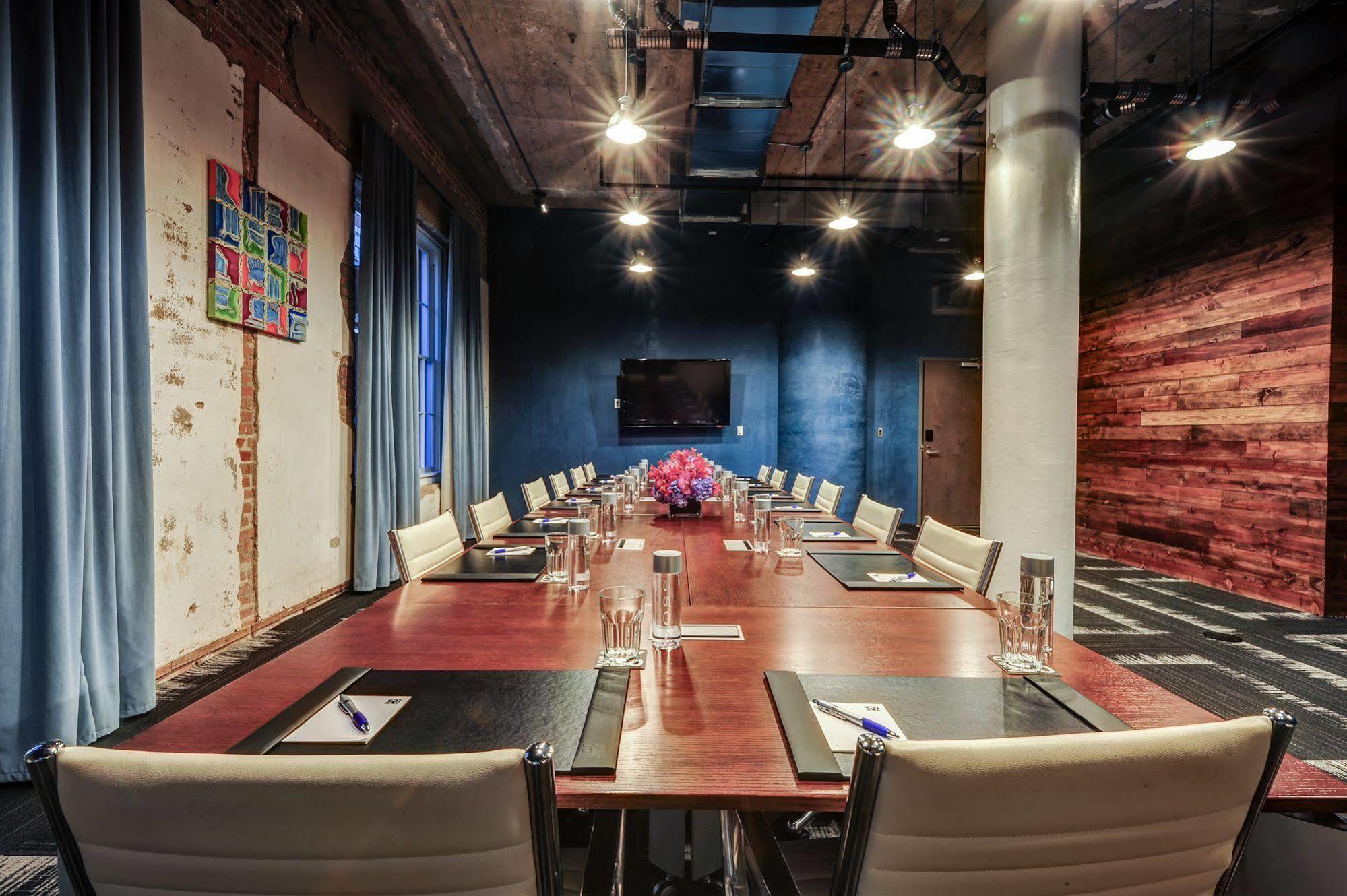 Canvas Hotel Dallas Luaran gambar